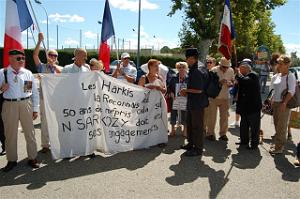 LA MARCHE DES HARKIS AOUT 2011 PIERRELATTE DE HERVE CUESTA  (8)